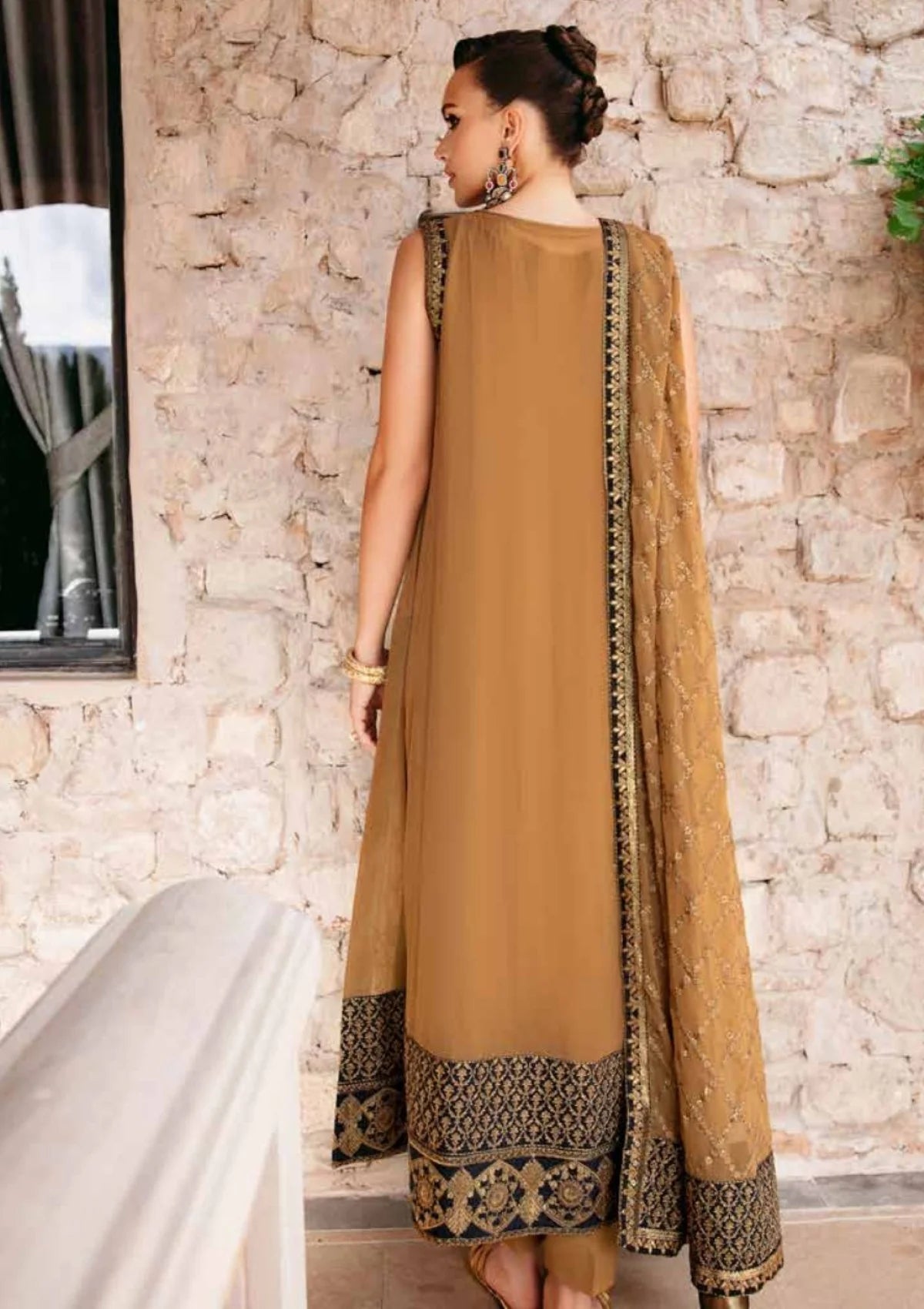 MRYM & MRIA Embroided Patch 3pc Lawn With Bamber Chiffon Embroided Duppta