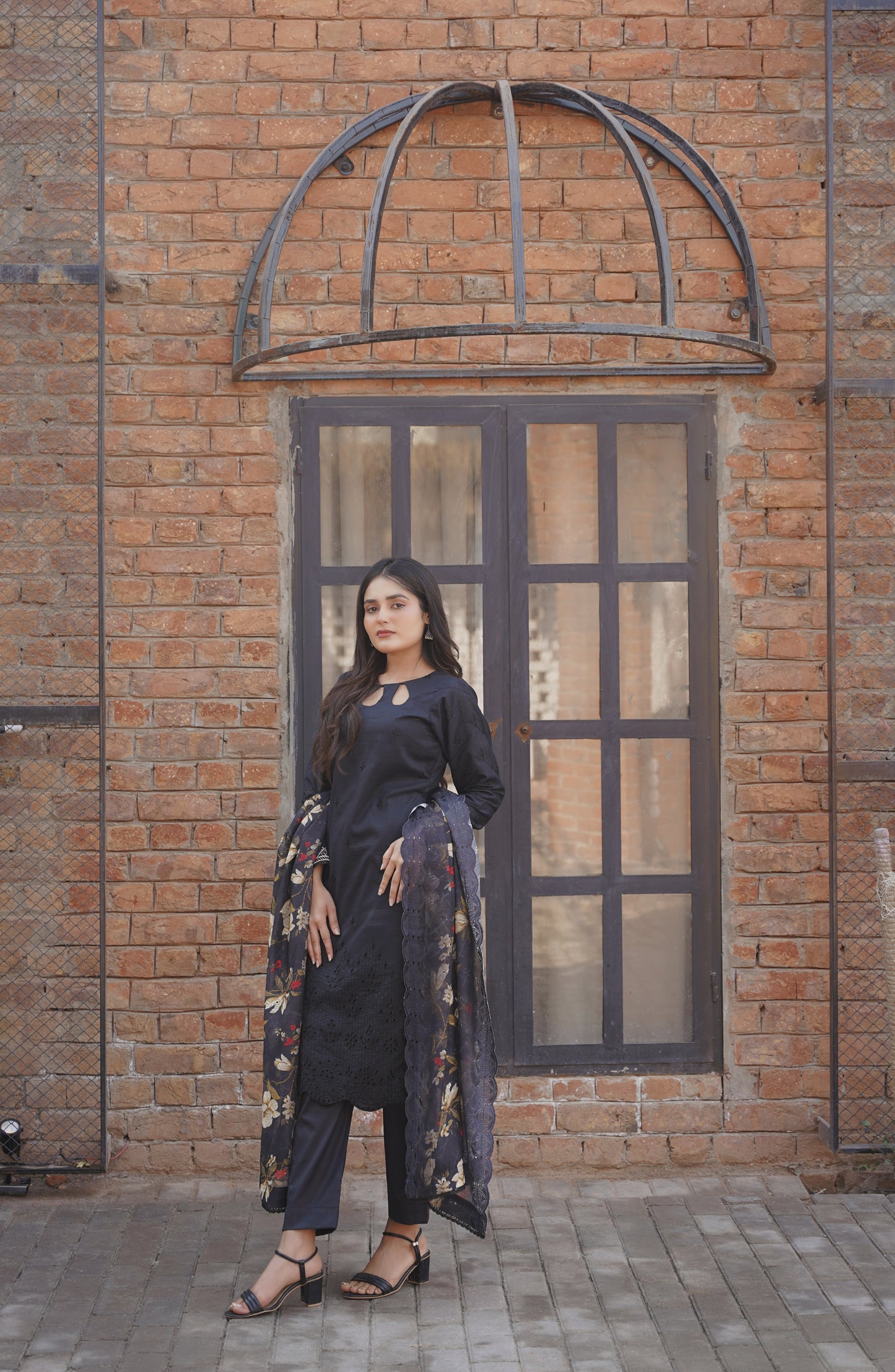 Emaan Eshaal Lawn Chiken Kari New Arrival 3Pc (Unstitched) Volume 2