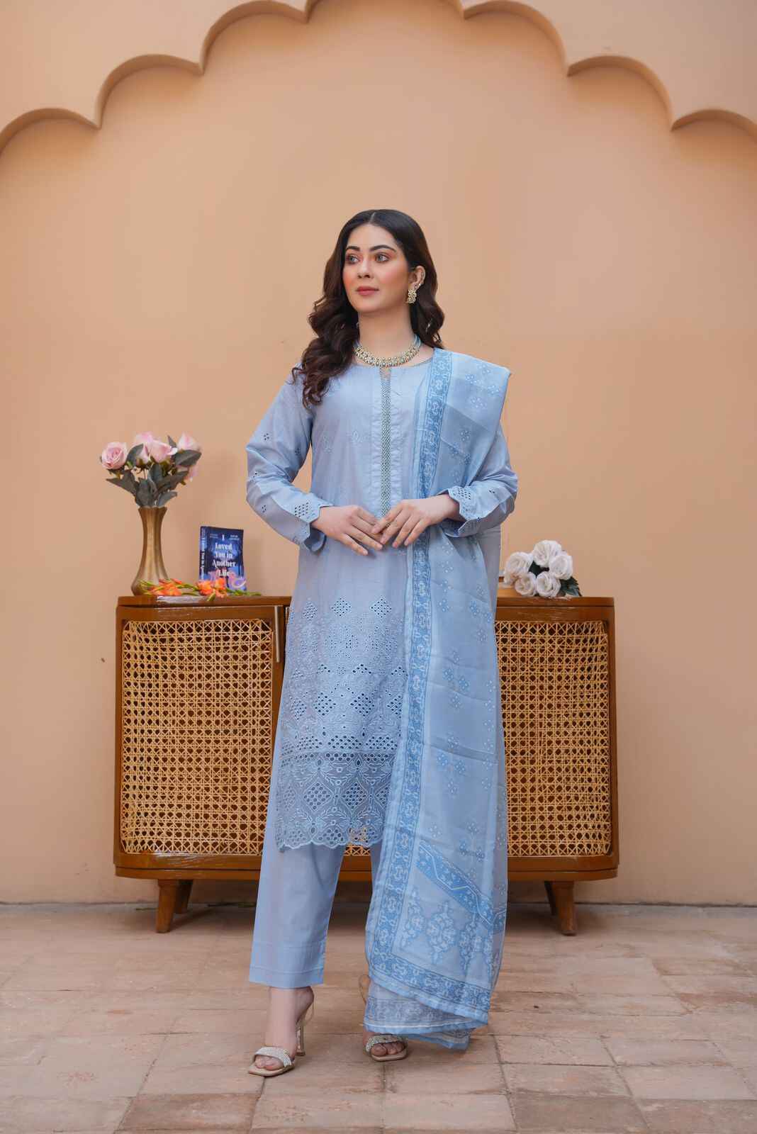 Emaan Eshaal Lawn Chiken Kari Light Blue D#101