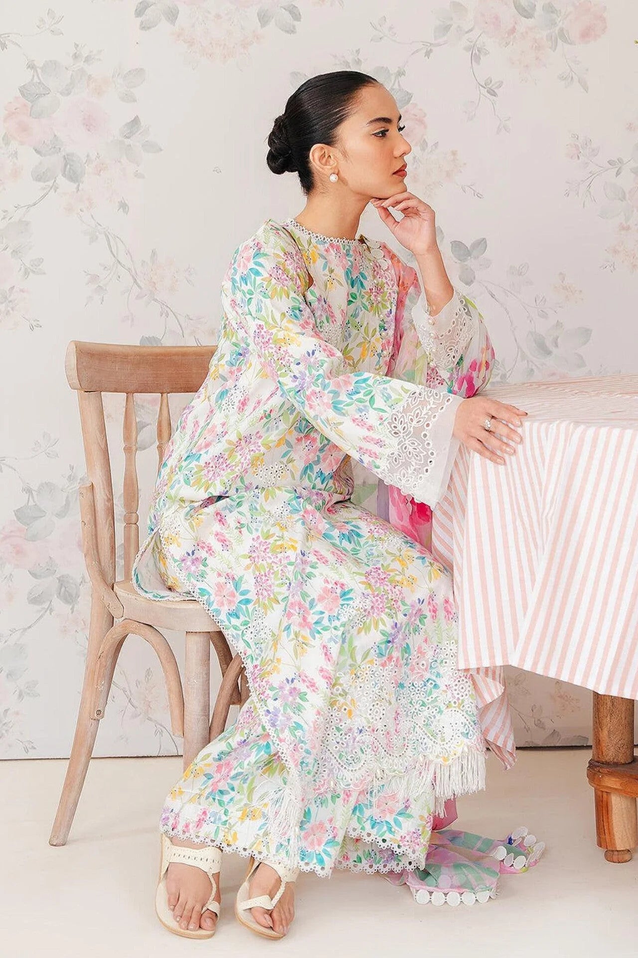 BRQ Chikan kari Lilac Pure Lawn New Arrival 3pc D#580