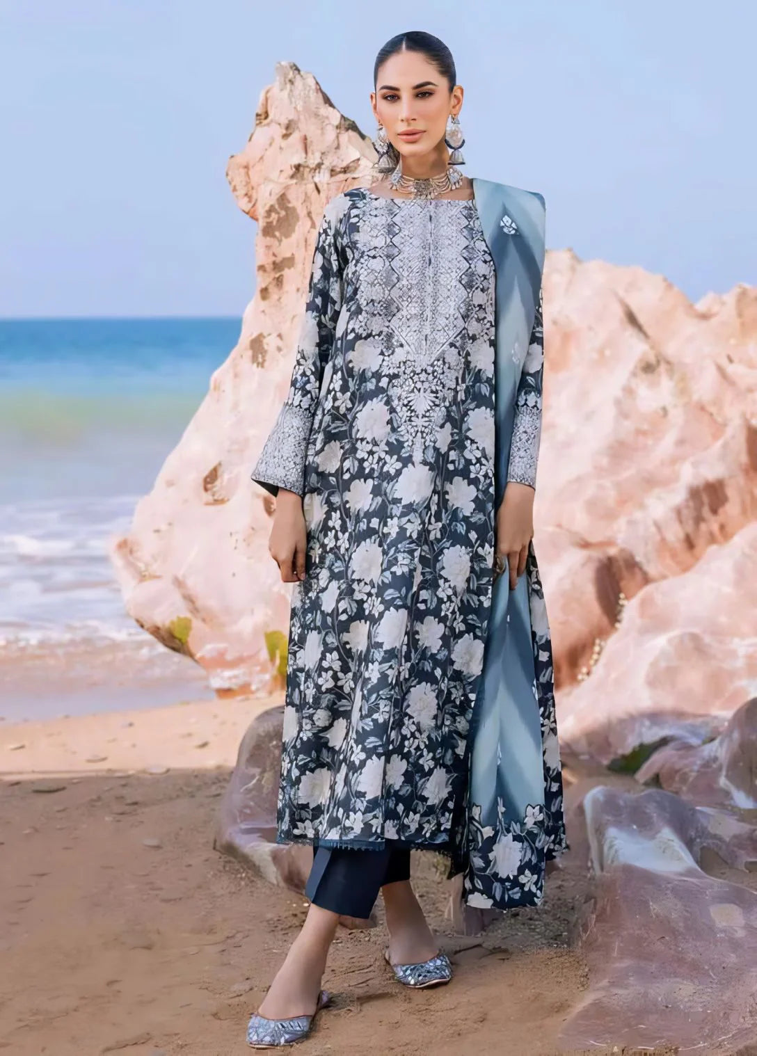 ZNB CHTANI Lawn Unstitched three-piece With Embroided Patch