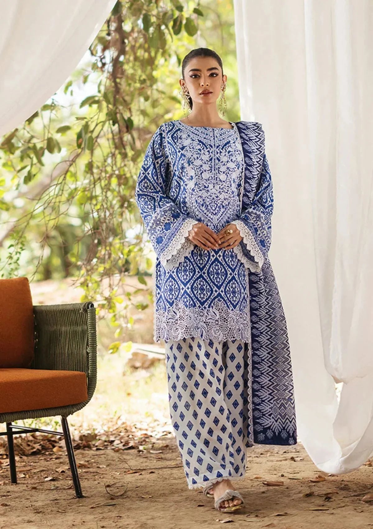 ZNB CHTANI Lawn Unstitched three-piece With Embroided Patch