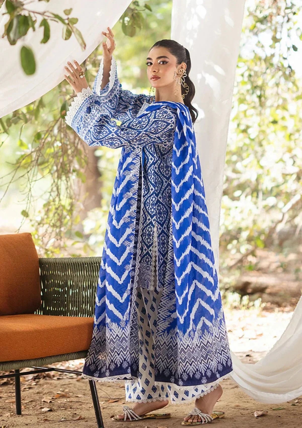 ZNB CHTANI Lawn Unstitched three-piece With Embroided Patch