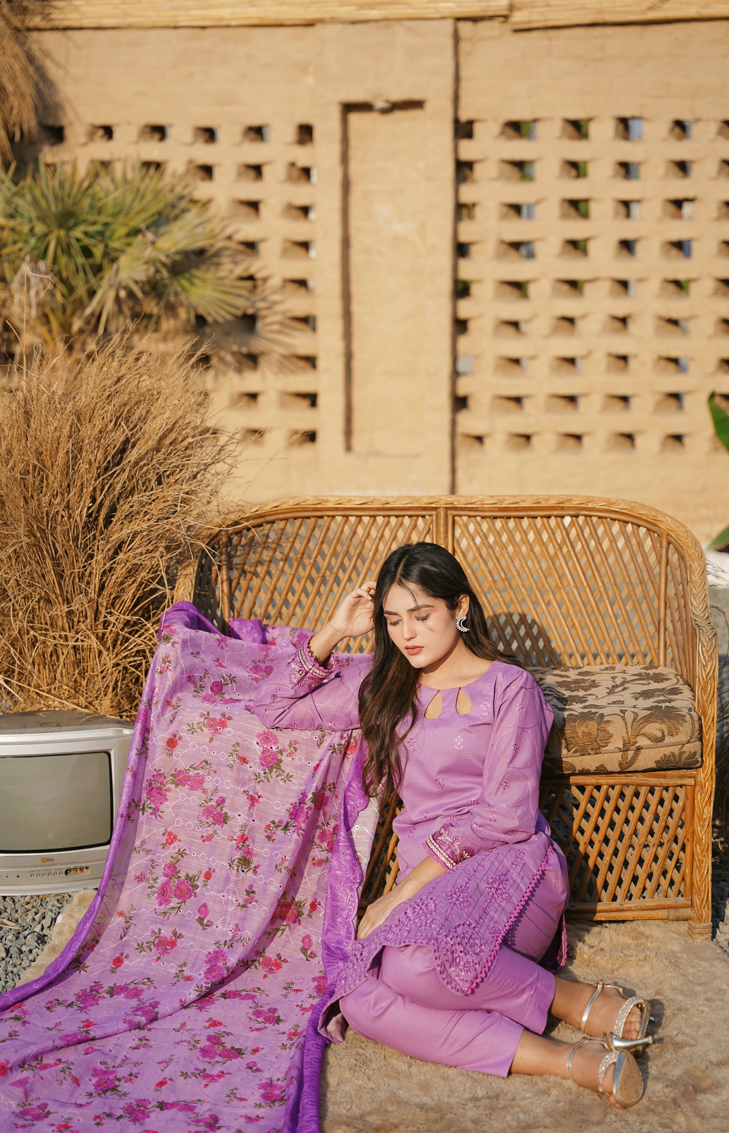 Emaan Eshaal Lawn Chiken Kari New Arrival 3Pc (Unstitched) Volume 2