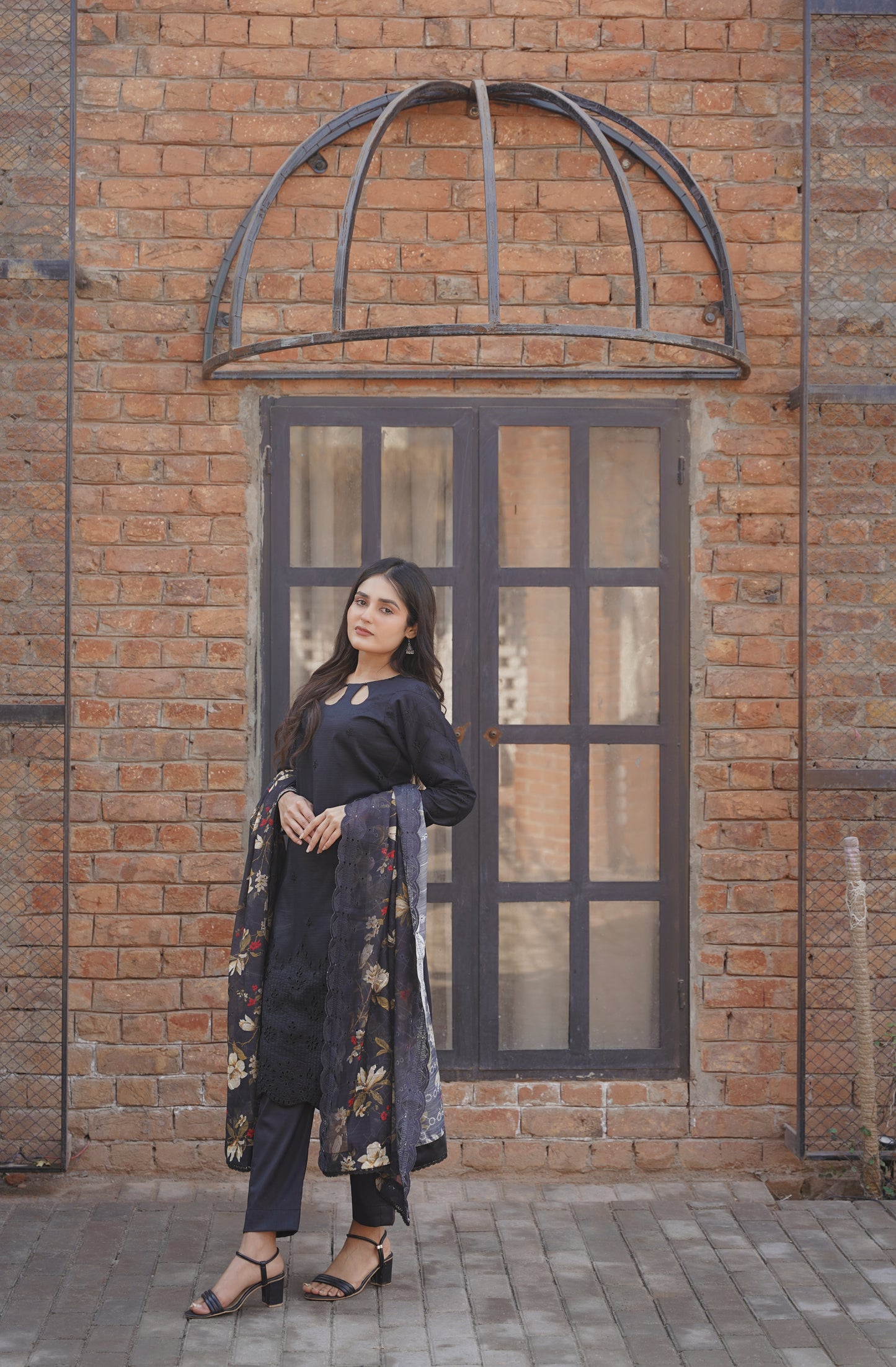 Emaan Eshaal Lawn Chiken Kari New Arrival 3Pc (Unstitched) Volume 2