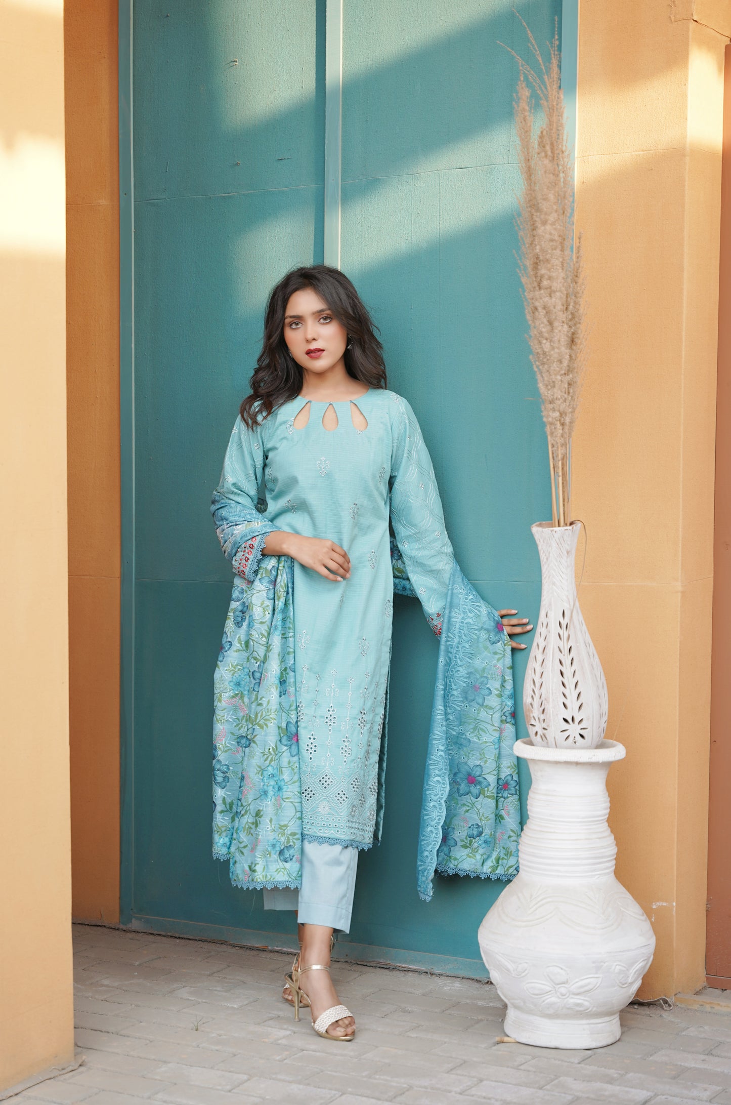 Emaan Eshaal Lawn Chiken Kari New Arrival 3Pc (Unstitched) Volume 2