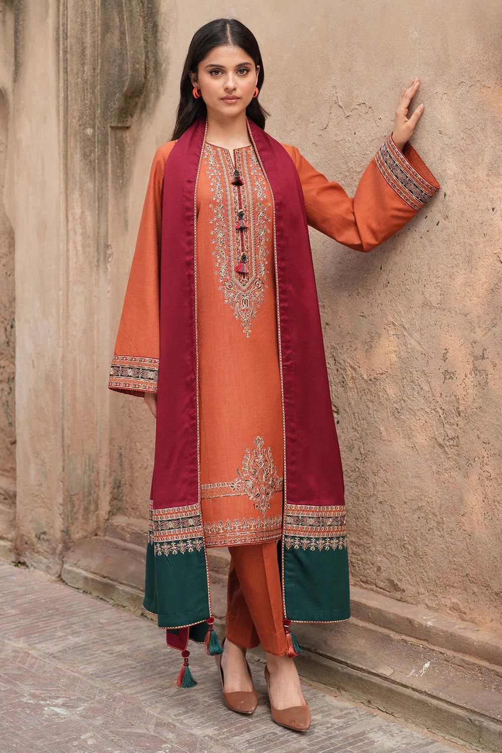 Jazmin Unstitched Three-Piece Lawn Suit