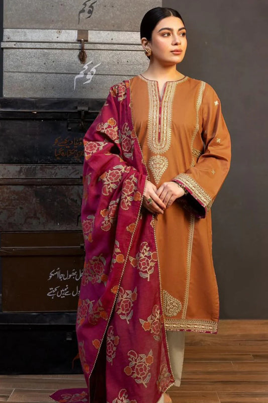 A SLING LAWN COLLECTION ORINGE COLOR