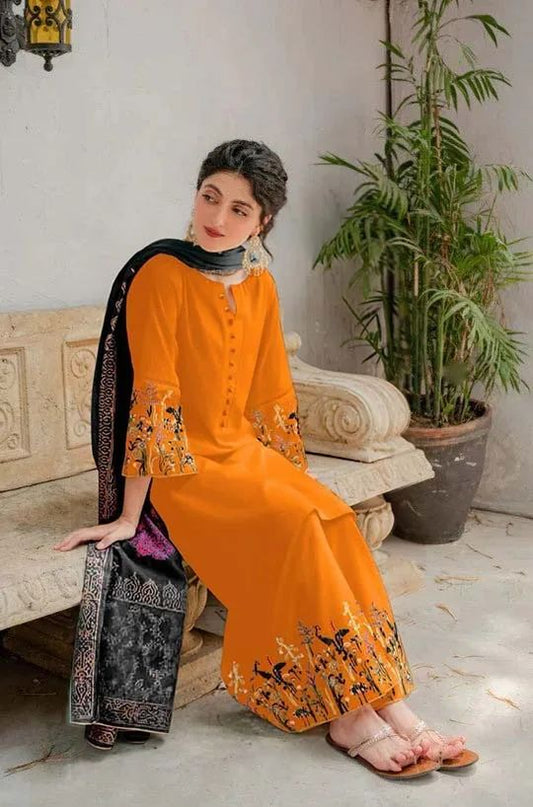 A SLING LAWN COLLECTION ORN COLOR