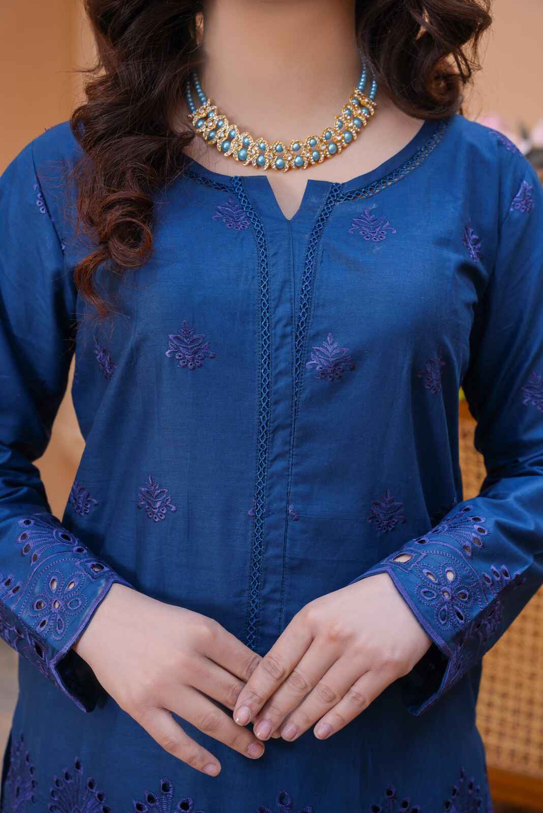Emaan Eshaal Lawn Chiken Kari Blue D#106