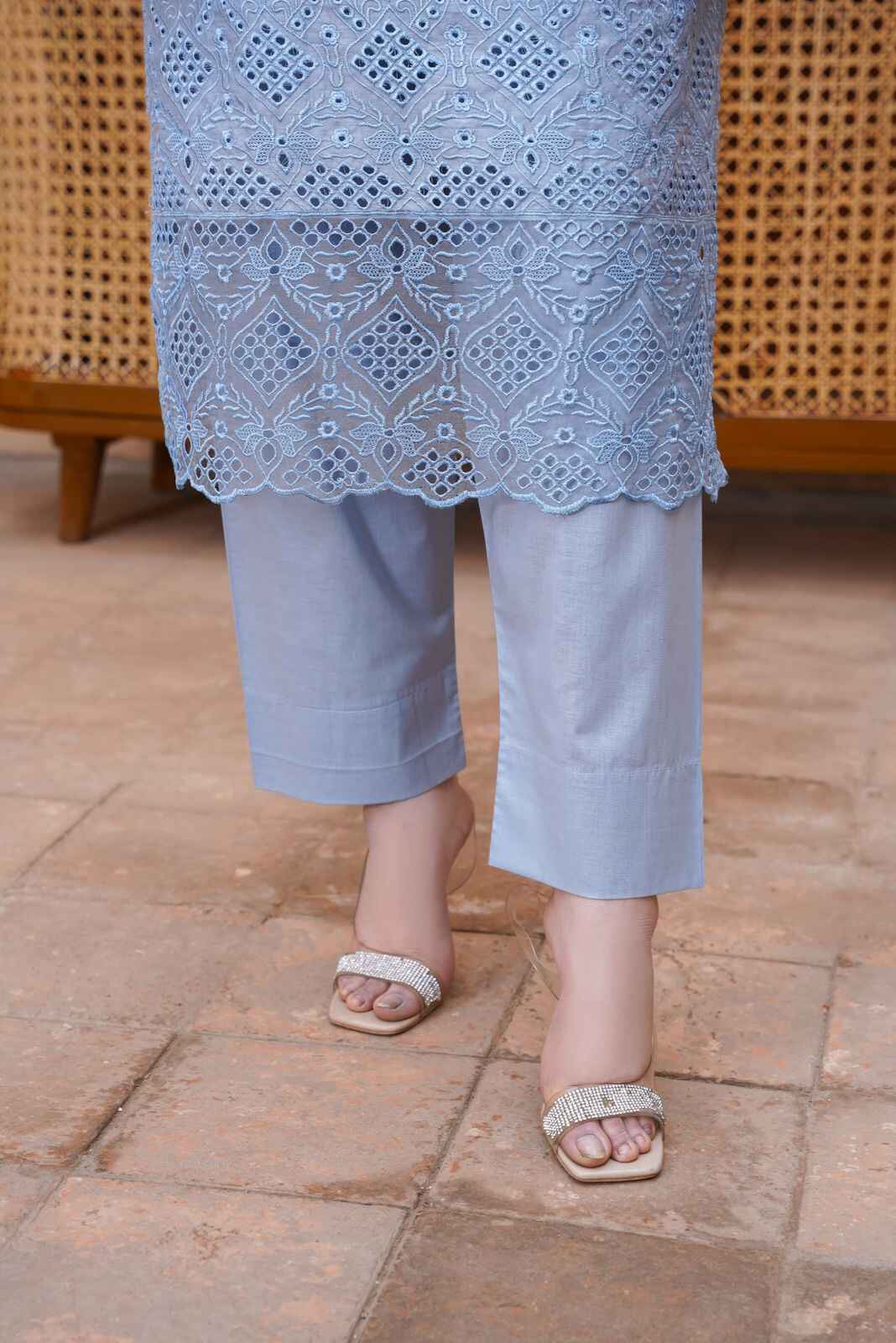 Emaan Eshaal Lawn Chiken Kari Light Blue D#101