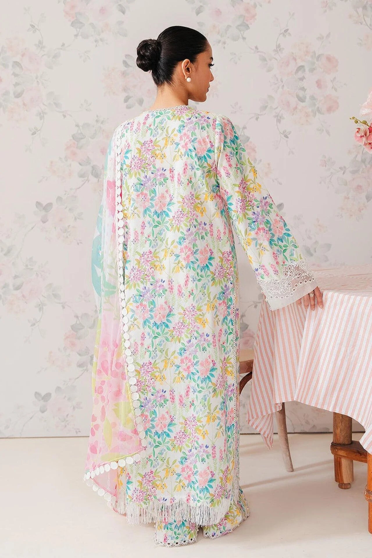 BRQ Chikan kari Lilac Pure Lawn New Arrival 3pc D#580